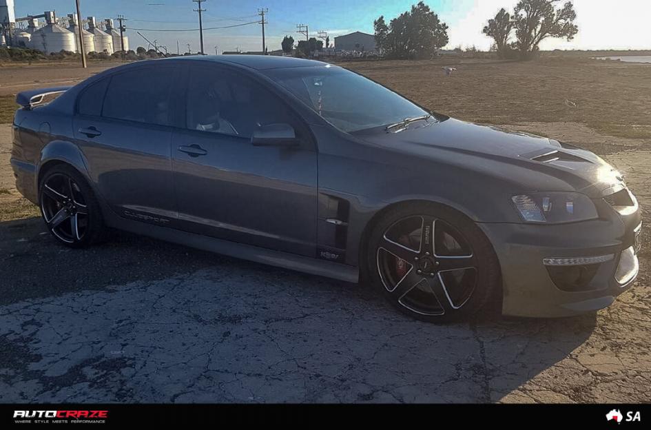 HOLDEN-COMMODORE-FRCS-MATTE-BLACK-MILLED-ACCENTS